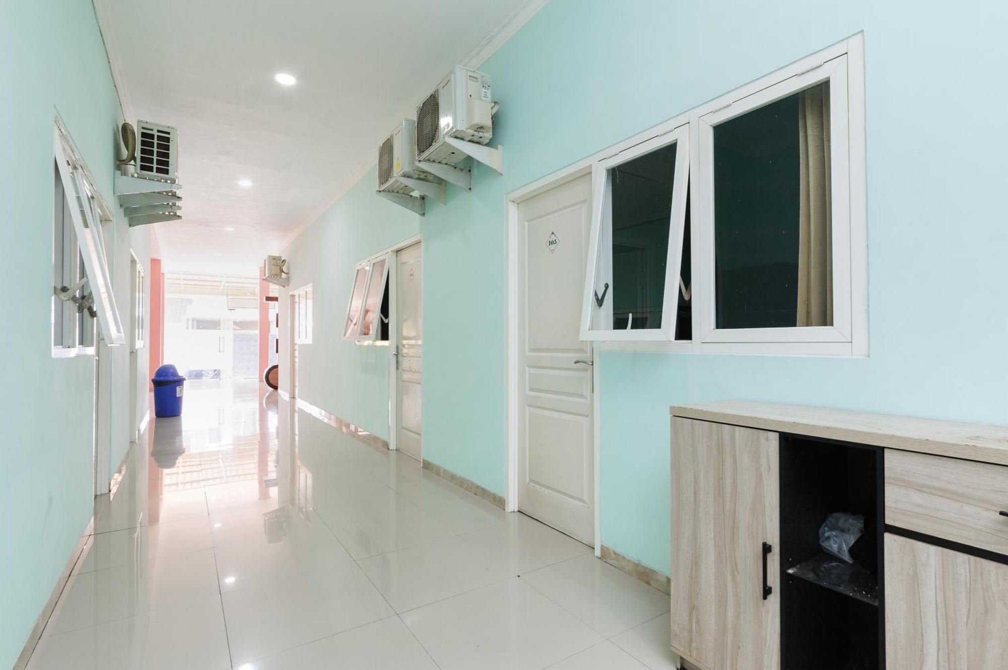 Reddoorz Near Universitas Widyagama 2